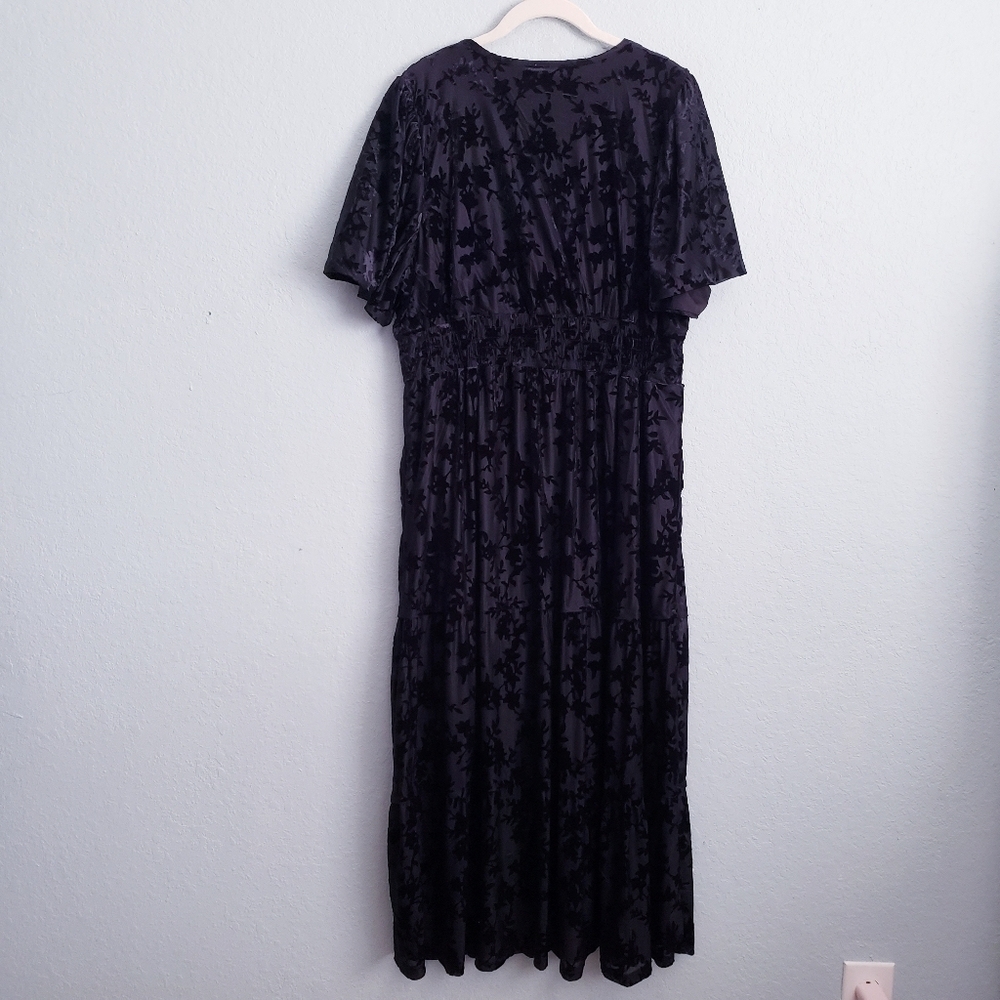 Baltic Born Bronwyn Black Floral Velvet Midi Dress - Picture 5 of 5